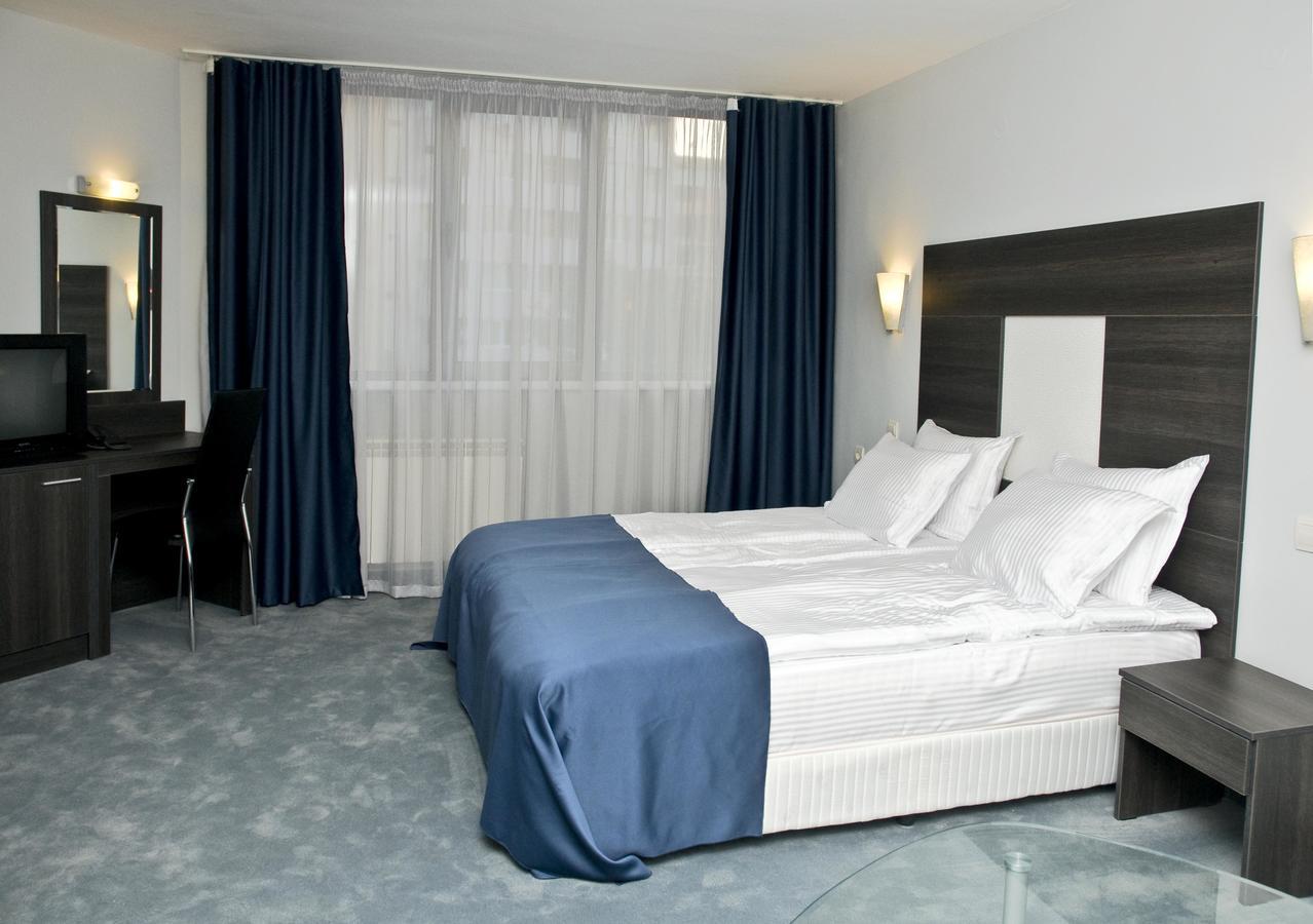 Hotel 4 Zona Sofia Eksteriør billede