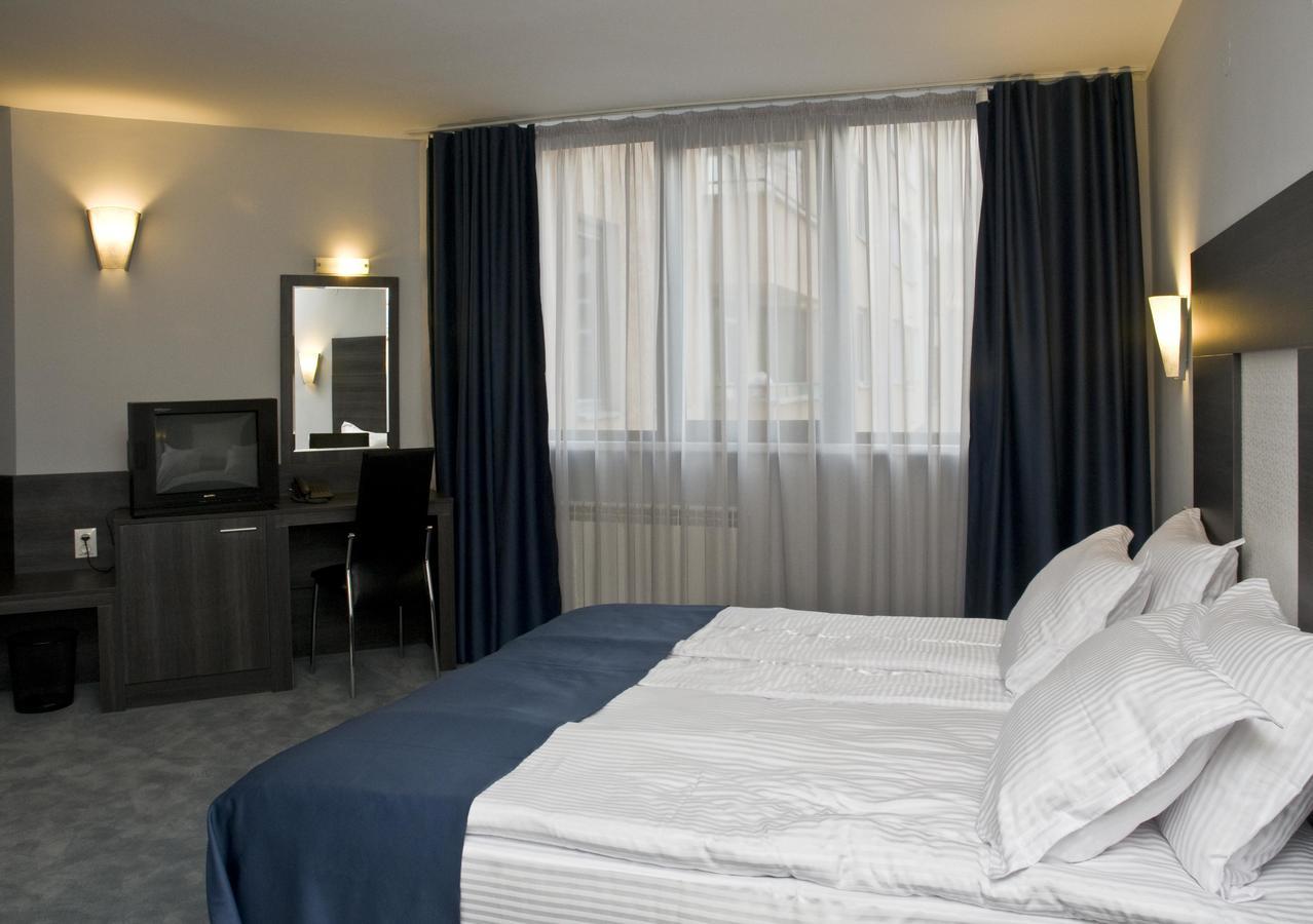 Hotel 4 Zona Sofia Eksteriør billede